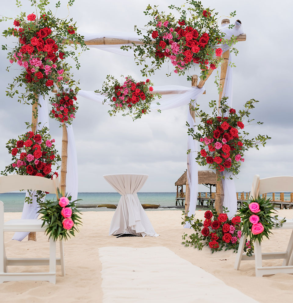 blue white yellow flower arrangements