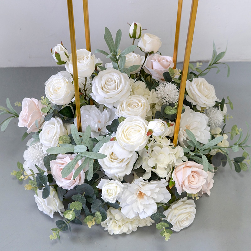 wedding cake flower arrangements2