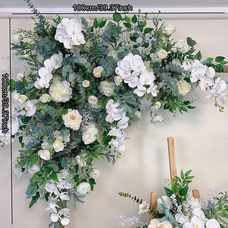 ivory and champagne wedding dress and flower bouquet2