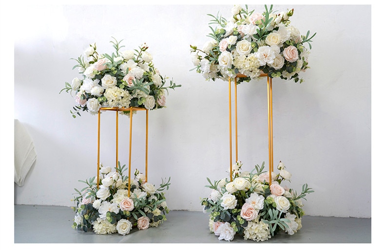 wedding cake flower arrangements4