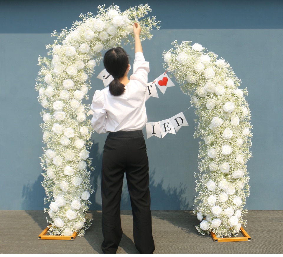 bride and groom wedding table decorations9